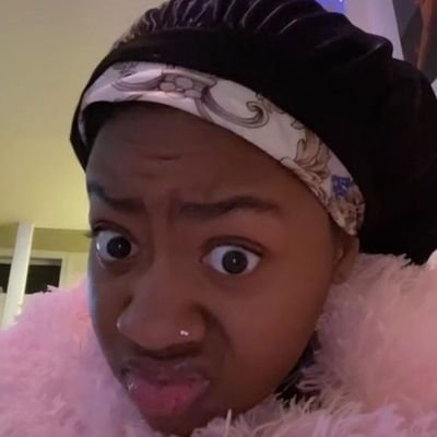loooll_omg's profile picture. SOS🌊
🇯🇲