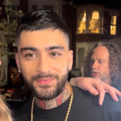 stardustdolll's profile picture. i lost my past account lol | saw zayn 02/25 zm5 coming soon !!