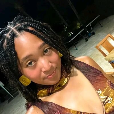 Naomi Osaka is a Japanese professional tennis 🎾 player