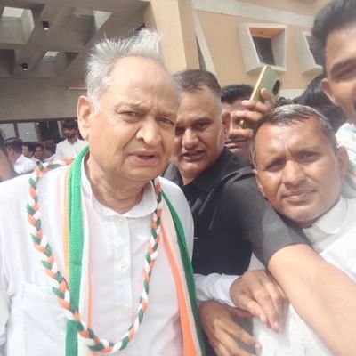 महासचिव ब्लॉक कांग्रेस कमेटी सिणधरी, ग्राम चाडों की ढाणी तहसील सिणधरी जिला बालोतरा विधानसभा क्षेत्र सिवाना 138