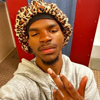 Subscribe to My OF IT'S FREE. 21 years old #bisexual #NSFW #Newcontentcreator