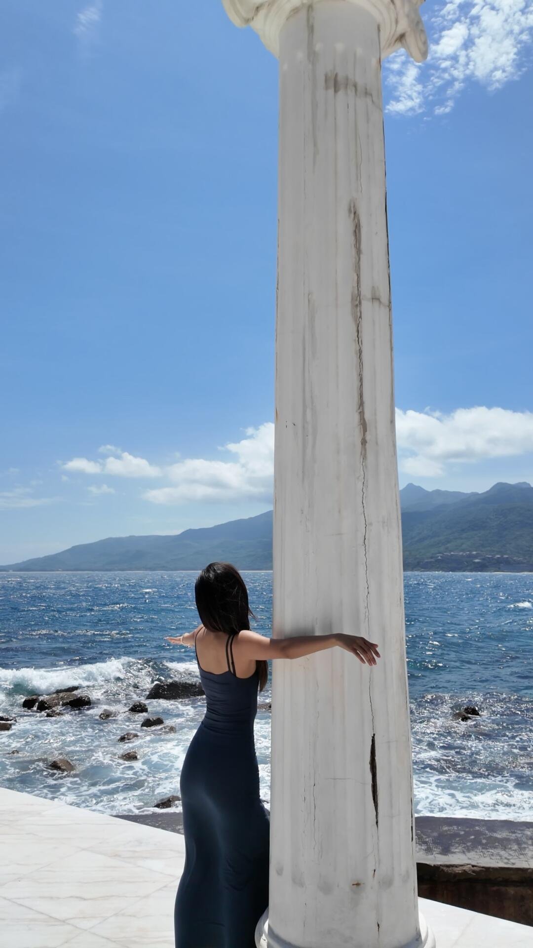 Easloofui8990's profile picture. Achieve. Innovate. E