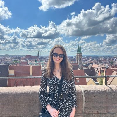 sarahlouise2139's profile picture. If I’m tweeting something I’m probably avoiding doing something else more important She/Her