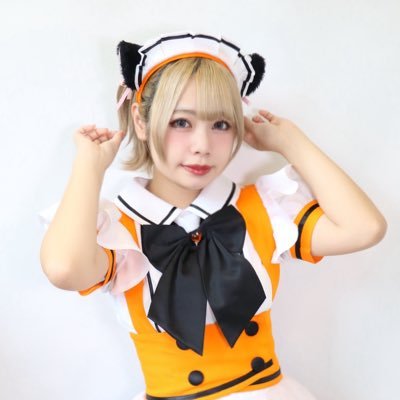 日本文化で世界を切り拓くプロフェッショナル集団NO.1メイドカフェグループ 【天神西通り店@tenjin_md】一旦ショートカットがチャームポイントだっていい。#にくにくじゅー #ローレン・イロアス 🍖🗝💸 なんかじゃない？❤️‍🔥あ、ゲームやる系メイドしてます⭐️QSCSなんです私っ！