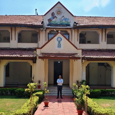 AB_on_the_time's profile picture. 🙇Law Graduate | ✒️Writer | 🤔Thinker
                                   |🇮🇳 Nationalist
 .......Stay Patient And Trust Your Journey..