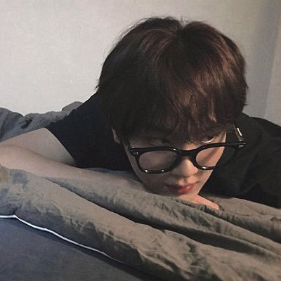 fallinxluvlee's profile picture. 