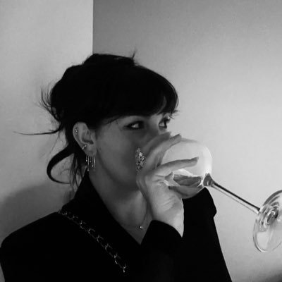 Beverleyakn's profile picture. Attachée de presse @t18_officiel