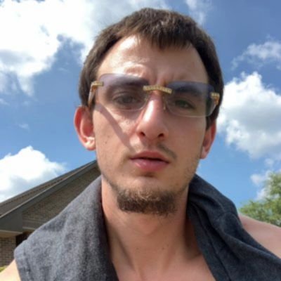 West 〽️ichigan content creator straight male 📲 FT shows , texting , and content available, meets 🔥🔋 open to collab on content DM me for inquiries 💯