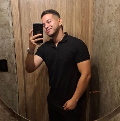 21Year/Tauro Enamorado de la vida y llevándomela bien con el Destino =)