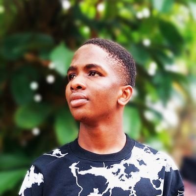 Momacoins's profile picture. 