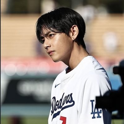 kim_suraya42027's profile picture. @BTSbd7team of Bangladesh