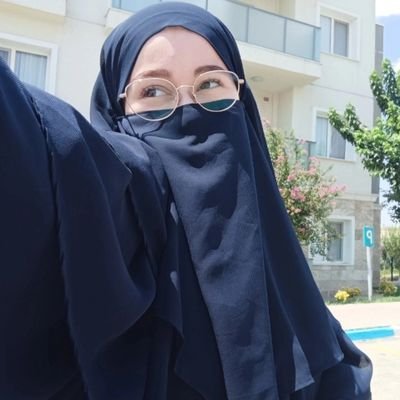 ayseyucedall's profile picture. scü | ilahiyat                                            

                                                             ailurophile