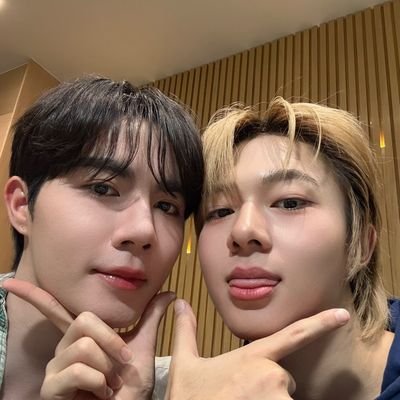 jb_znnzaza's profile picture. @CwrNew @zee_pruk