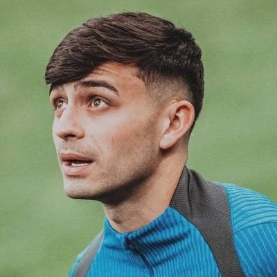 عاشق برشلونة ❤️💙
ميسي افضل لاعب في التاريخ
Pedri 8 🎩🪄