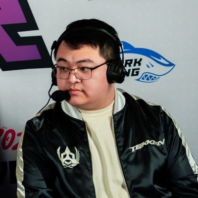 Dean Dinh -
🇮🇪🇻🇳
Tekken Commentator.
Software Dev.
Contact Email: chickenchakra@gmail.com