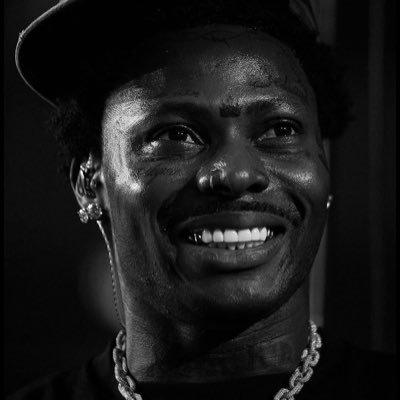 reedwansly's profile picture. realistic person 💯 self crush ❤