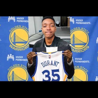 nah30melander's profile picture. Doctor in the making 🧠💉🏥🔬 | ⚽️ Proud supporter of Manchester City 🩵🛳️| 🏀 Loyal to the Bay 💛 💙🌉| #DubNation🌟⚔️🏆#FTTB