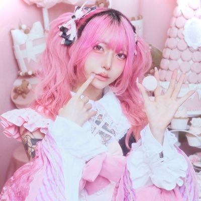 カワイイピンク担当♡(@zolpidem_325) サブ(@amaminogomibako ) ライブ情報(@amami_jyouhou)
