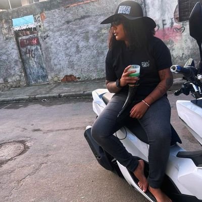 Consciência tranquila em saber das minha ações!!!🧏🏽♀️ 🌪️
Davi Lucca ❤️🩹👼✨
💍