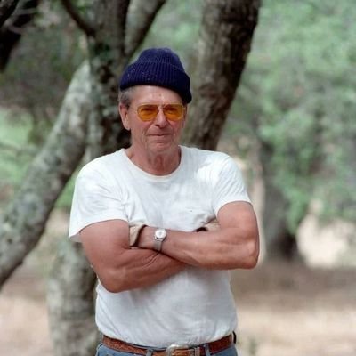 j_breda_gisbert's profile picture. Jaume Breda de Gisbert / Al fondo a la derecha