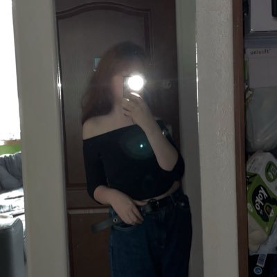 #Samochody🚘 22 yo/Poland/uczennica LO/wbijaj też na drugie konto @karolcia_03 - konto o polityce 🇵🇱