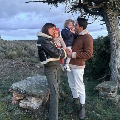 EbroJms's profile picture. Fitness & Grind

💪 Train Sweat Repeat
🔥 Strong body stronger mind
⏱ From workout to win
🚫 Excuses don’t lift weight
⚡ Power in every move