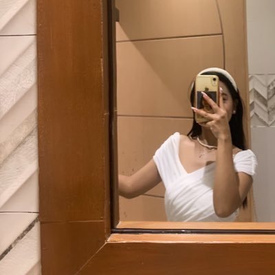 joelynlumbayan_'s profile picture. just life.