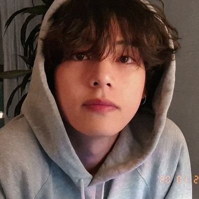 one of these days I will seriously eat Taehyung's cheeks ๑ I read and write fics so beware