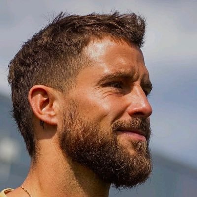 مشجـع لـ Barcelona و الهـلال ، ميـسي الأفضل بالتاريخ .. حـقيـقة ليست رأي (series addict) أخلاقـك عنـوانك #ALHILAL_FC #FCB #MESSI