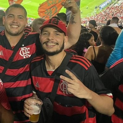 Clube De Regatas Do Flamengo! apenas! RMFC. 27.
somente futebol, música e futilidades neste perfil