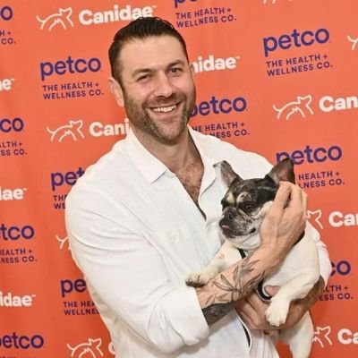 Founder of the Asher house organization. Follow along for all of my adventures events, Asher's house wellness, and so on so much more!
https://t.co/1stQHjG95x