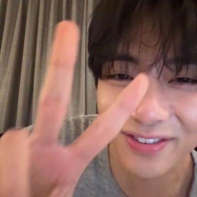 My forever fav singer and actor Kim Taehyung aka V. It's will never change.. I love all his band member too especially Jhope.. 😍💜 V 2025 will gonna be 🔥