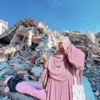 Hello my name, Nada, I am 20 years old, I live in Palestine from Gaza Help me please I am looking for a light, even a small to support me I and my family 🇵🇸