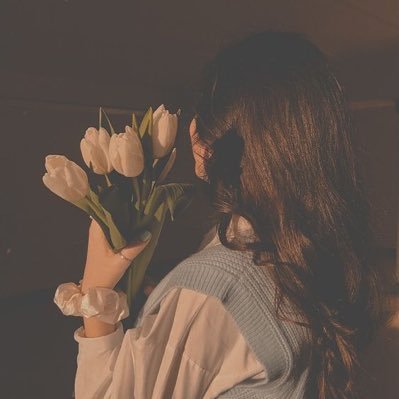 ShoshiSubh2582's profile picture. 