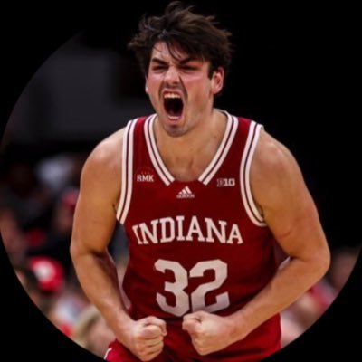 *not the real Tucker DeVries* parody