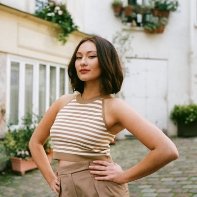 brunetbelly's profile picture. insan hakları savunucusu