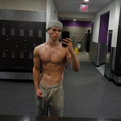 18+/📲 Subscribe to my OF for premium content here are my links 👉🏻https://t.co/pDIi1EivlI don’t ❌hmu unless you’re buying 💯