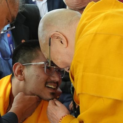 Social worker dedicated to creating positive change in the world, one person at a time.