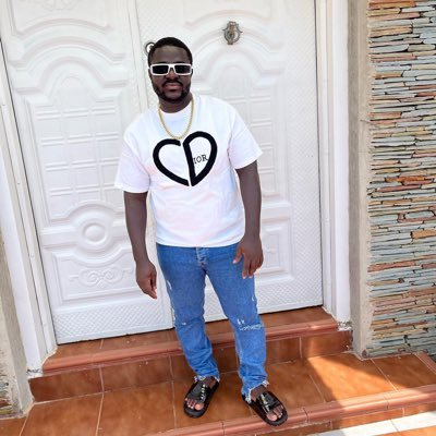 kofiliee's profile picture. “Kofi Lee 
 CEO | Visionary | Angel Investor | Husband to a Queen 
 Founder @ Kofi Lee's Group 
 Blessed to be a Blessing"