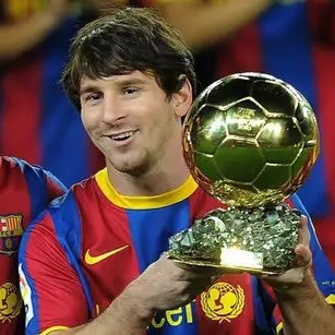 cachheeee's profile picture. Football || Engineering || IIT’25 || SDE-1