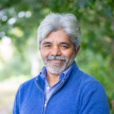 RohanNarse's profile picture. Ceremonial facilitator | Threshold Guide | For those who’ve outgrown incremental approaches.