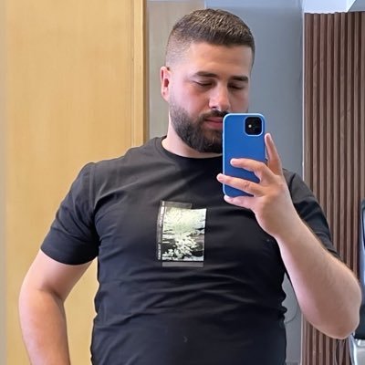 EllRaed's profile picture. لن ترى الدنيا على أرضي وصيا"