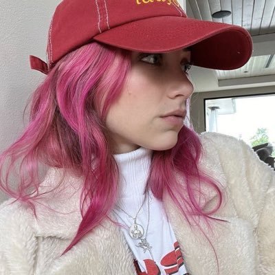 oscuratype's profile picture. cindy berman & claire redfield defence attorney