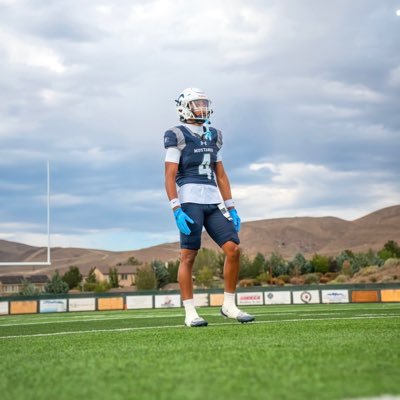 ZekeOnTheMove's profile picture. C/O 2028 || 6’0 170 || DRHS WR/FS || 3.5 GPA || 3 sport athlete || zekesmith11@icloud.com || https://t.co/8UJ8VwaUeC ||