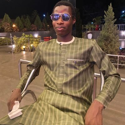 Dollypee181's profile picture. Football lover, GGMU. Website Developer(loading….)