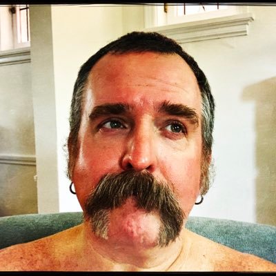 Indie film maverick and pornographic artist. #BBBH #BLM #PersonalCinema #ArtPorn 🎥🐻😈👻