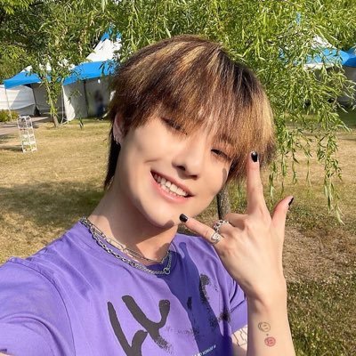 keeblebigmax's profile picture. tokusatsu enjoyer