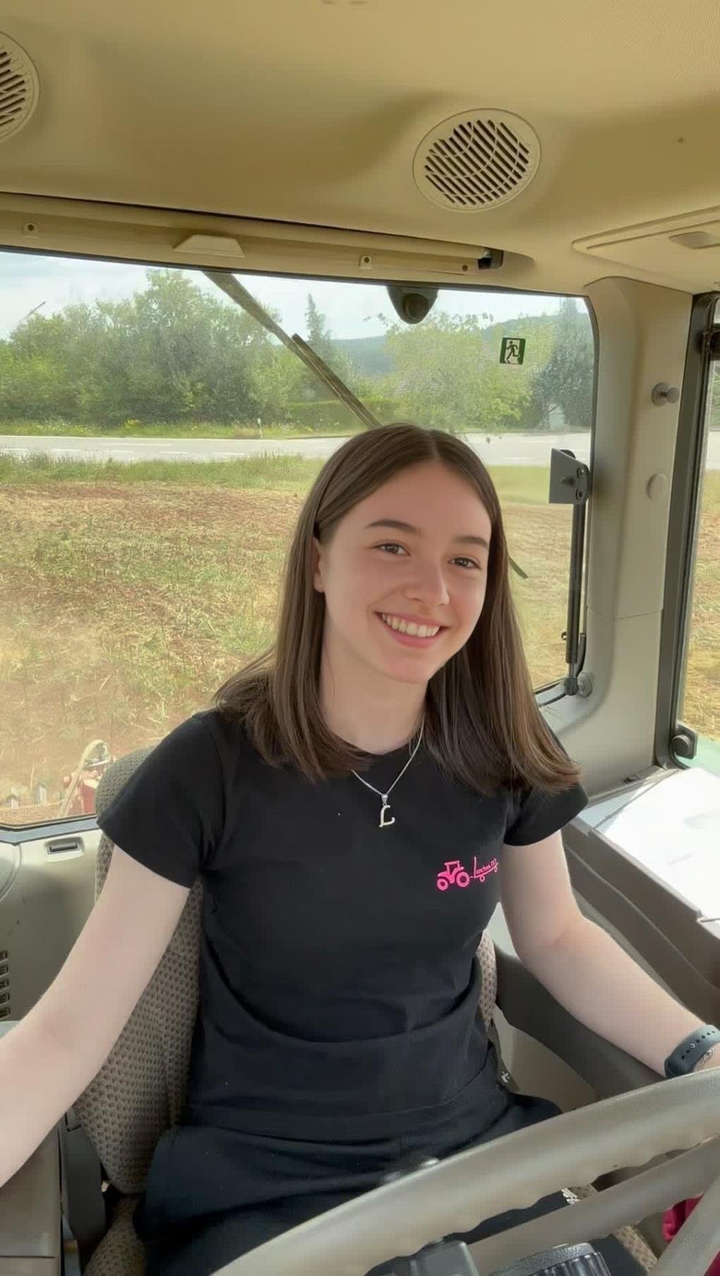 marilenasmera's profile picture. ειμαι 18 και μολις ειπα να ανοιξω ΔΩΡΕΑΝ ονλυφανζ , μην το πεις στους γονεις μου 👇

https://t.co/olEbYByH6w