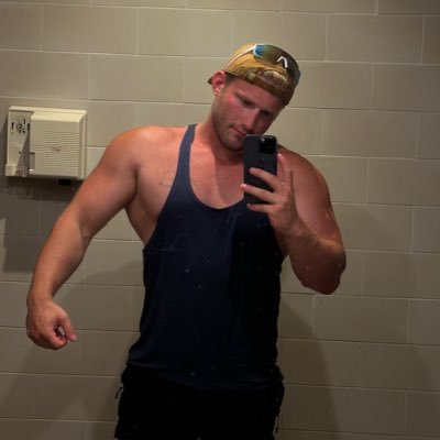 Kinky jock. Full access OnlyFans — no PPV ever. Face, cock, cumshots, collabs, and chats. DM for customs/collabs. 🔞 20% off new Subscribers ↘️