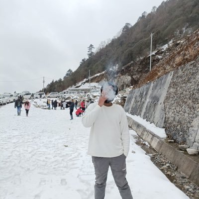 imsahil_27's profile picture. Cricket💙
Dk🌍